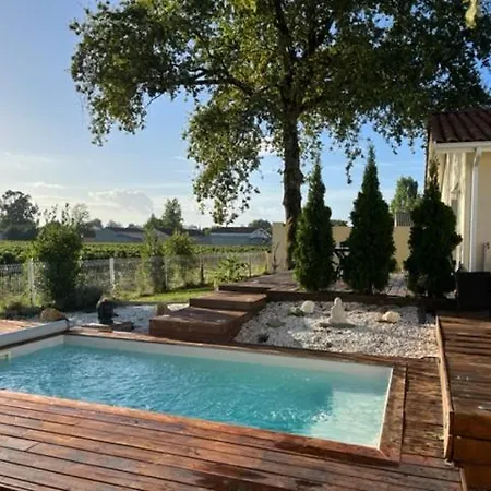 Complexe 10 Personnes Piscine Chauffee Privee Et Jacuzzi * Cussac-Fort-Medoc
